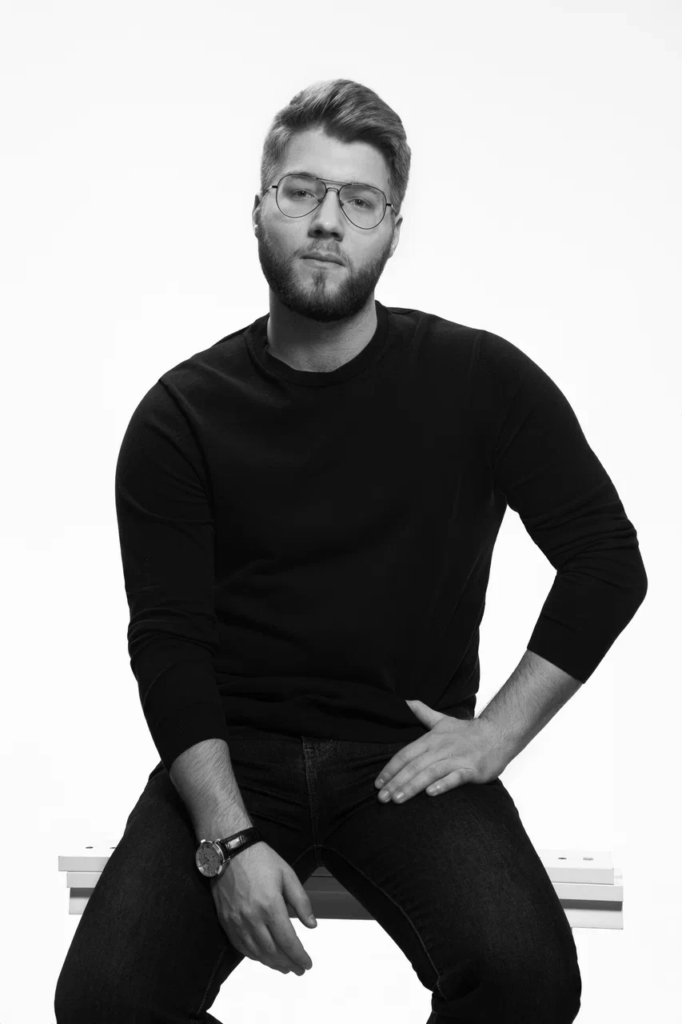 Максим Татаринцев